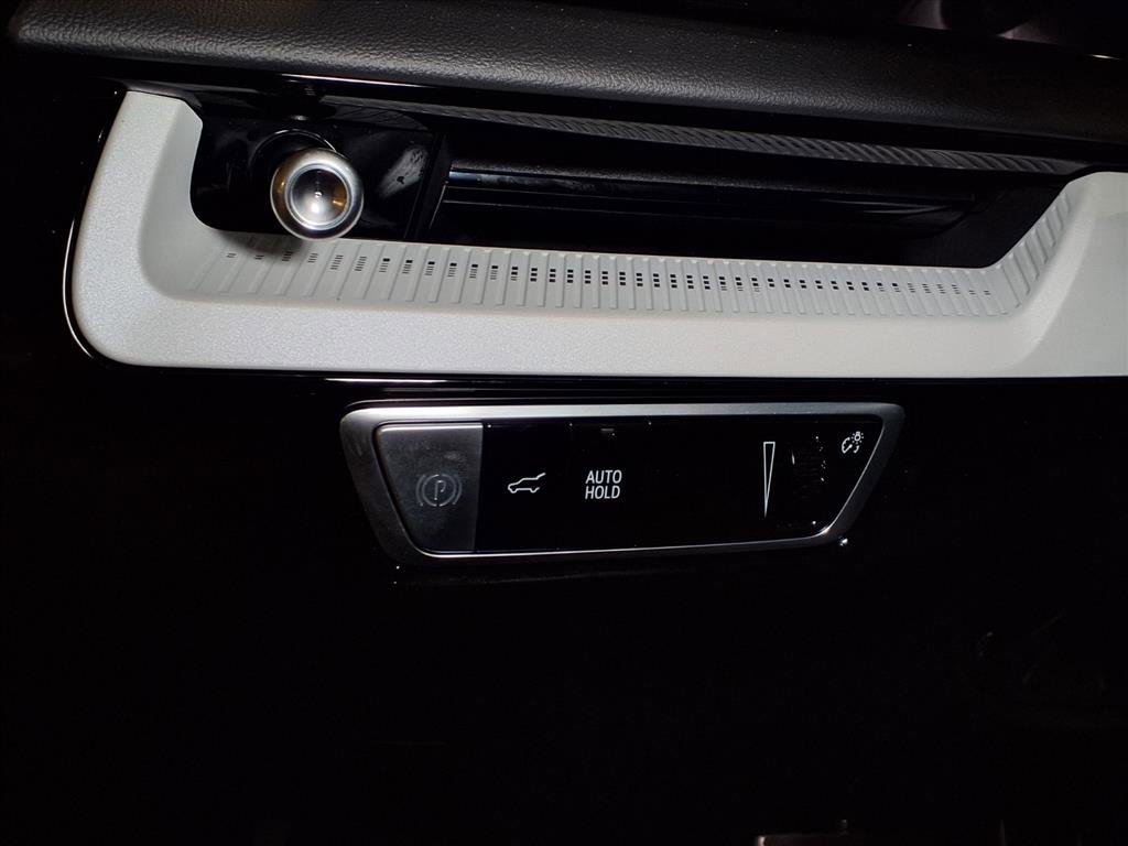 Used 2026 Cadillac Optiq Luxury 1 image 17