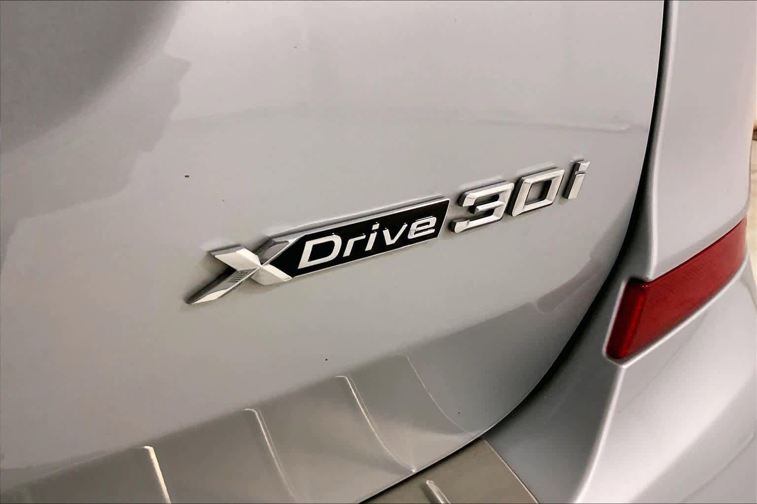 Used 2020 BMW X3 xDrive30i w/ M Sport Package 2 AWD/4WD image 9