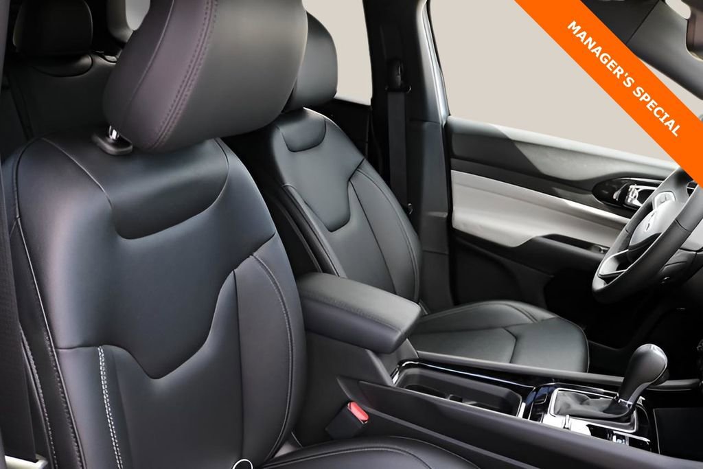 New 2026 Jeep Compass Limited image 19