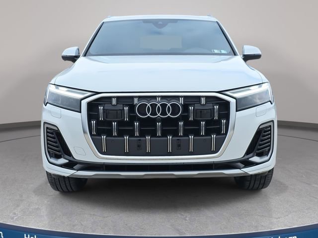 Used 2025 Audi Q7 3.0T Premium w/ Convenience Package image 3