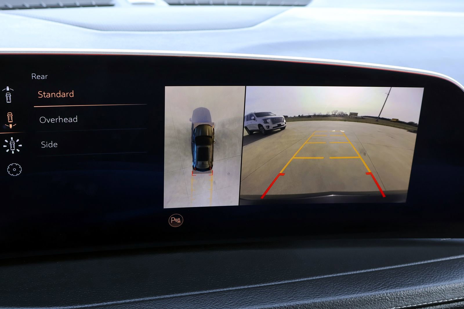 Used 2025 Cadillac XT4 Premium Luxury image 29