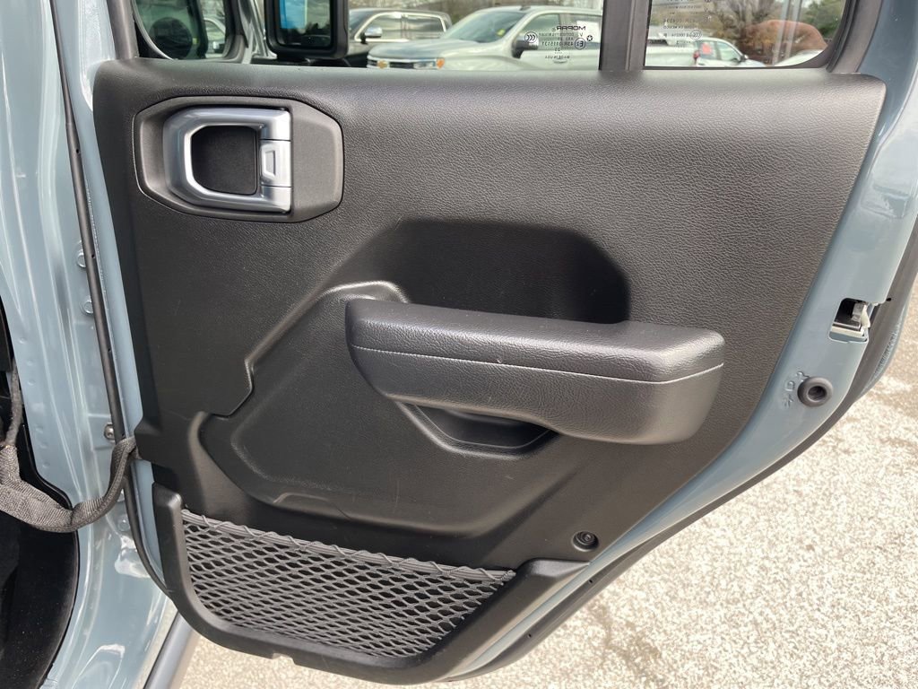 Used 2024 Jeep Wrangler Unlimited image 33