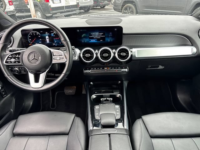 Used 2023 Mercedes-Benz GLB 250 4MATIC image 9