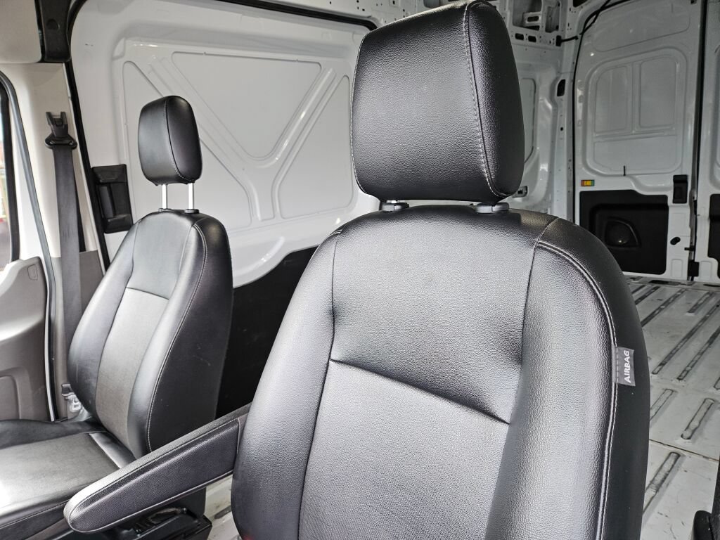 Used 2023 Ford Transit 250 148 High Roof AWD image 18