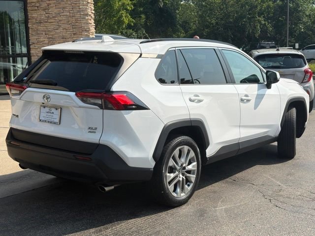 Used 2020 Toyota RAV4 XLE Premium AWD/4WD image 7