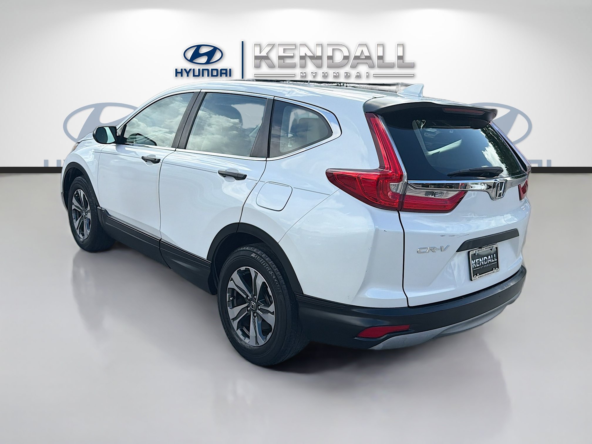 Used 2019 Honda CR-V LX image 4