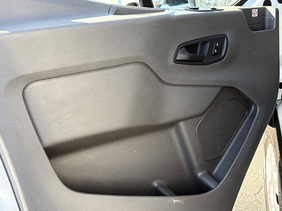 Used 2021 Ford Transit 350 XLT image 15