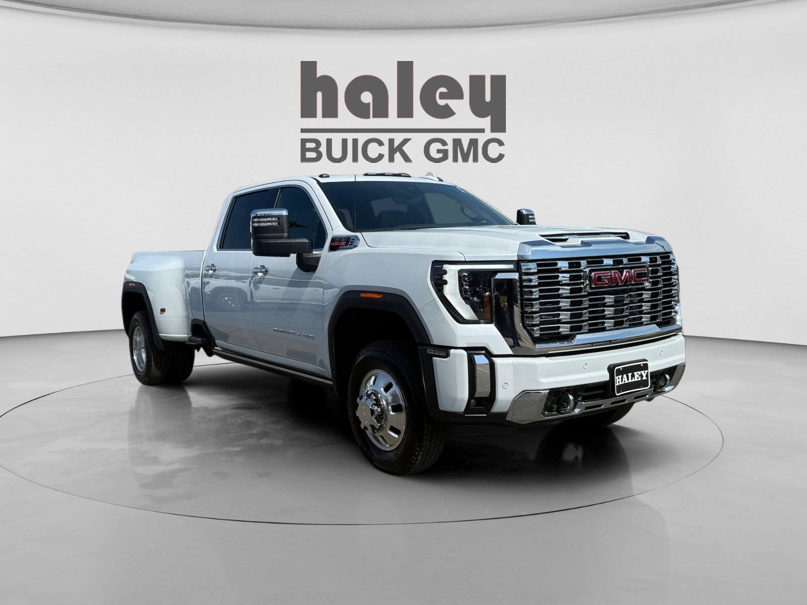 New 2026 GMC Sierra 3500 Denali w/ Technology Package image 7