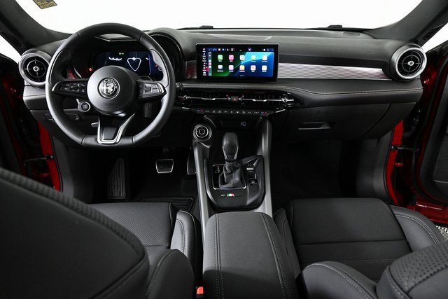 New 2025 Alfa Romeo Tonale w/ Premium Package image 18