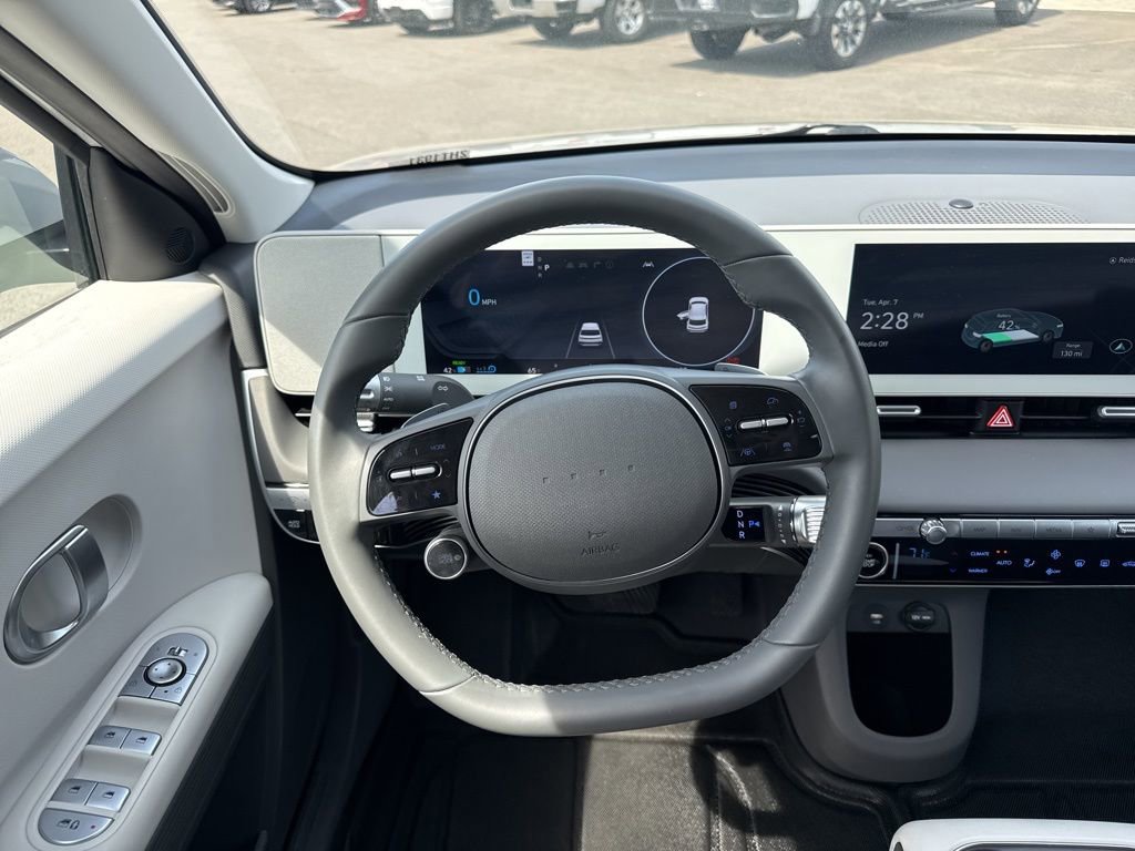 Used 2024 Hyundai Ioniq 5 SE image 13