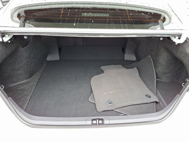 Used 2026 Toyota Camry SE FWD image 27