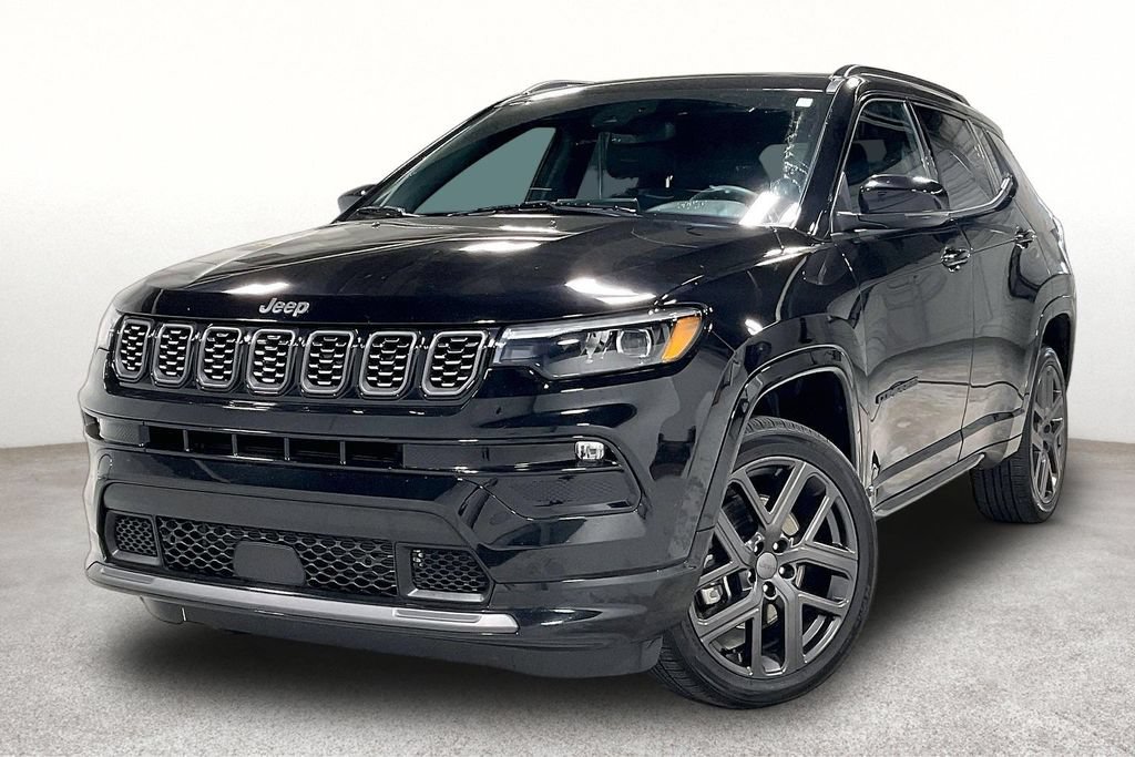 Used 2024 Jeep Compass Limited w/ High Altitude Package AWD/4WD image 12