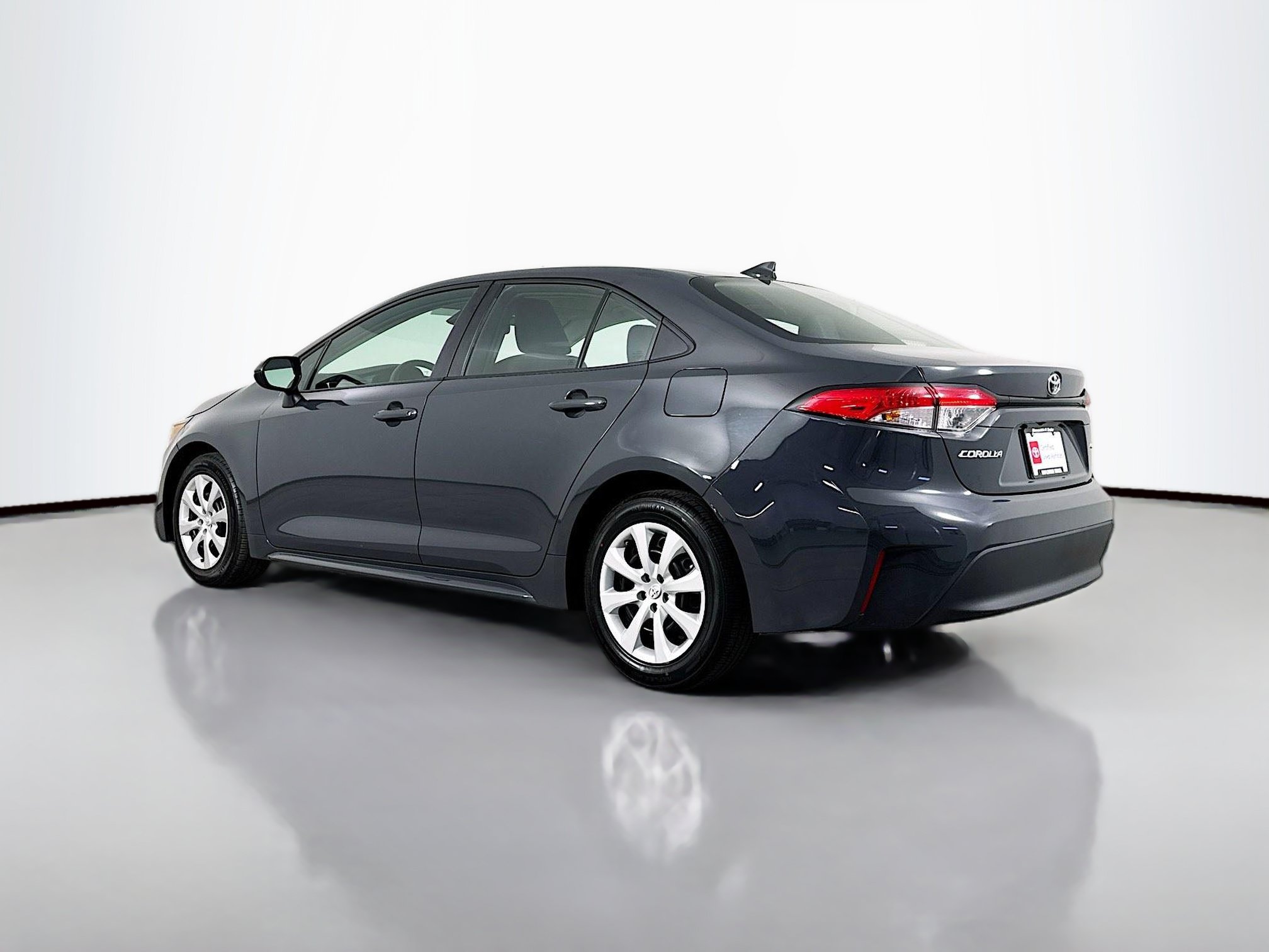 Certified 2024 Toyota Corolla LE FWD image 5