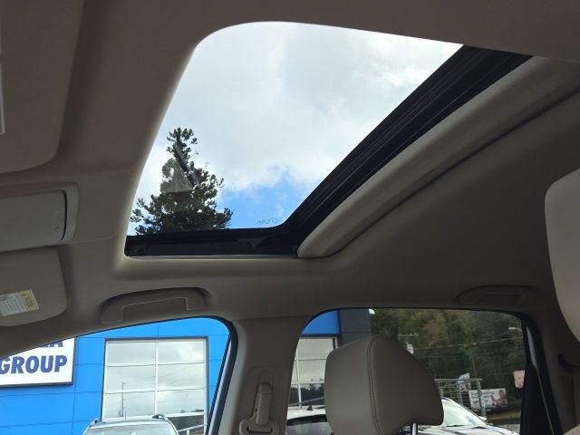 Used 2020 Honda CR-V Touring image 17