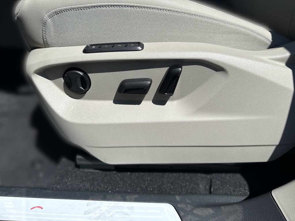 New 2026 Volkswagen Atlas SEL AWD/4WD image 14