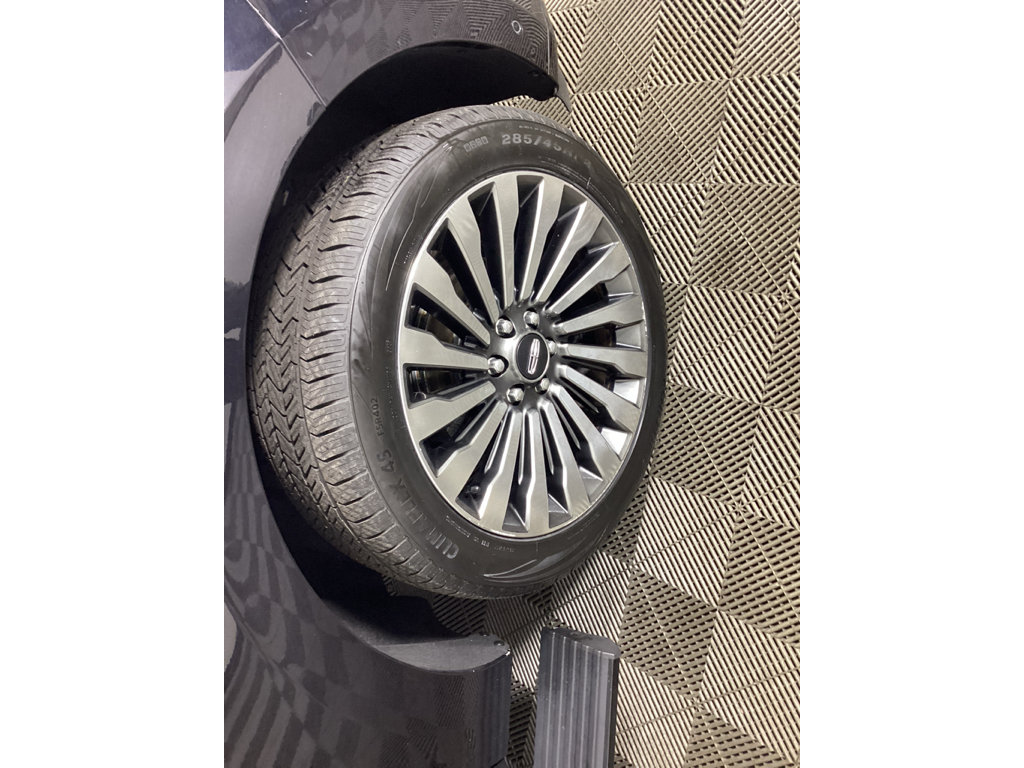 Used 2019 Lincoln Navigator Reserve w/ Cargo Package AWD/4WD image 7