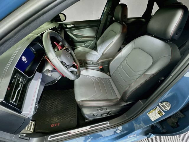 Used 2025 Volkswagen Jetta GLI Autobahn FWD image 12