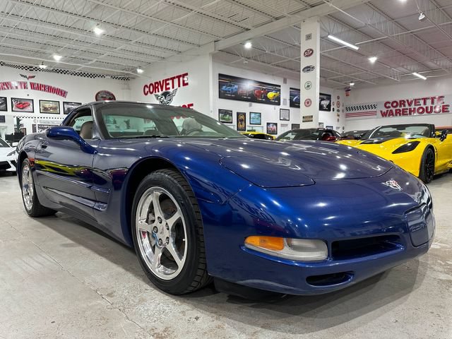 Used 2004 Chevrolet Corvette Coupe w/ Preferred Equipment Group RWD image 28