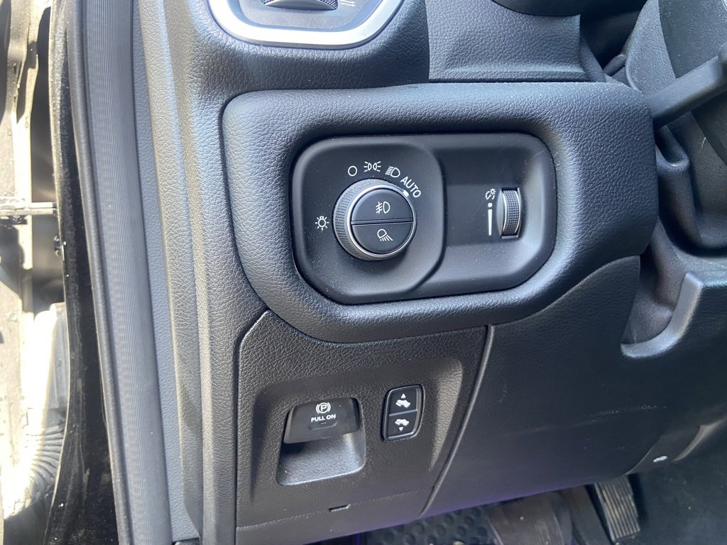 Used 2021 RAM 1500 Big Horn image 15