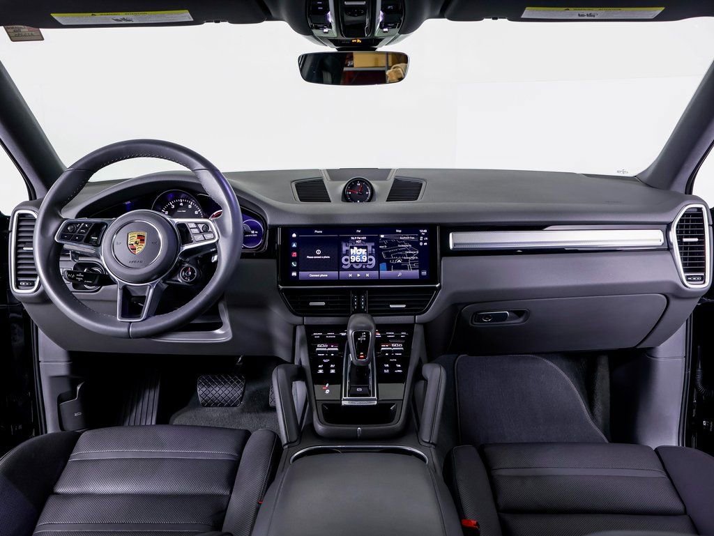 Certified 2023 Porsche Cayenne Coupe image 11