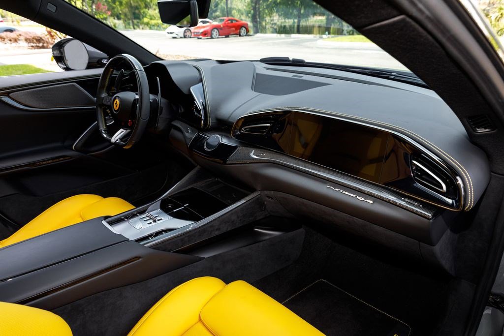 Used 2025 Ferrari Purosangue AWD/4WD image 16