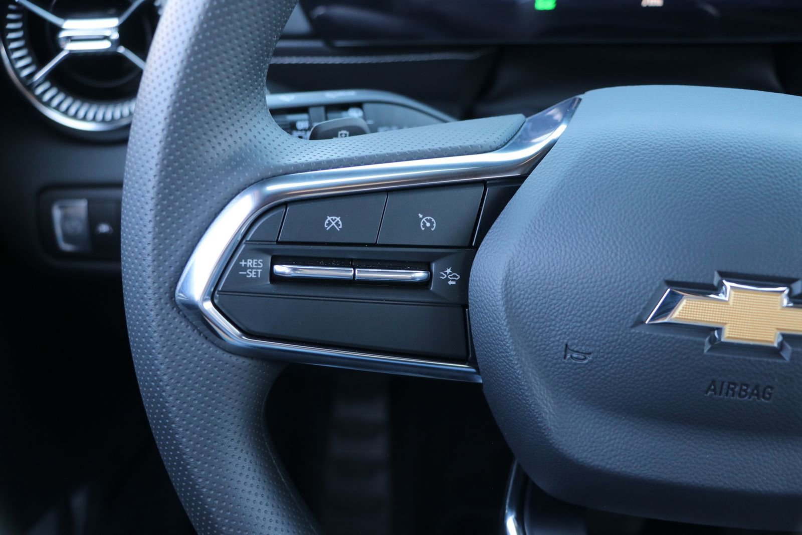 New 2026 Chevrolet Blazer EV LT image 18