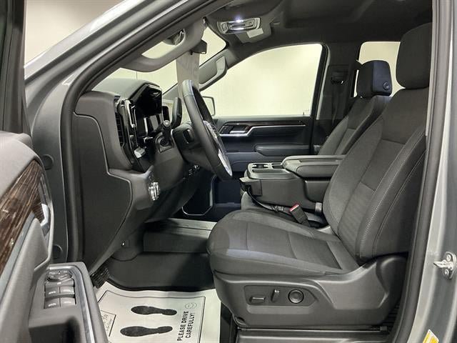 New 2026 GMC Sierra 1500 SLE w/ Preferred Package AWD/4WD image 8