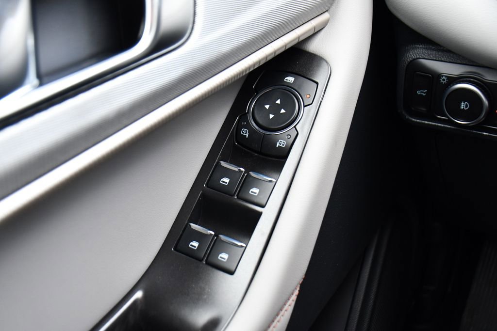 Used 2026 Ford Explorer Active w/ Active Comfort Package image 25