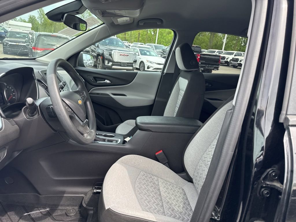 Used 2024 Chevrolet Equinox LS w/ LS Convenience Package FWD image 9