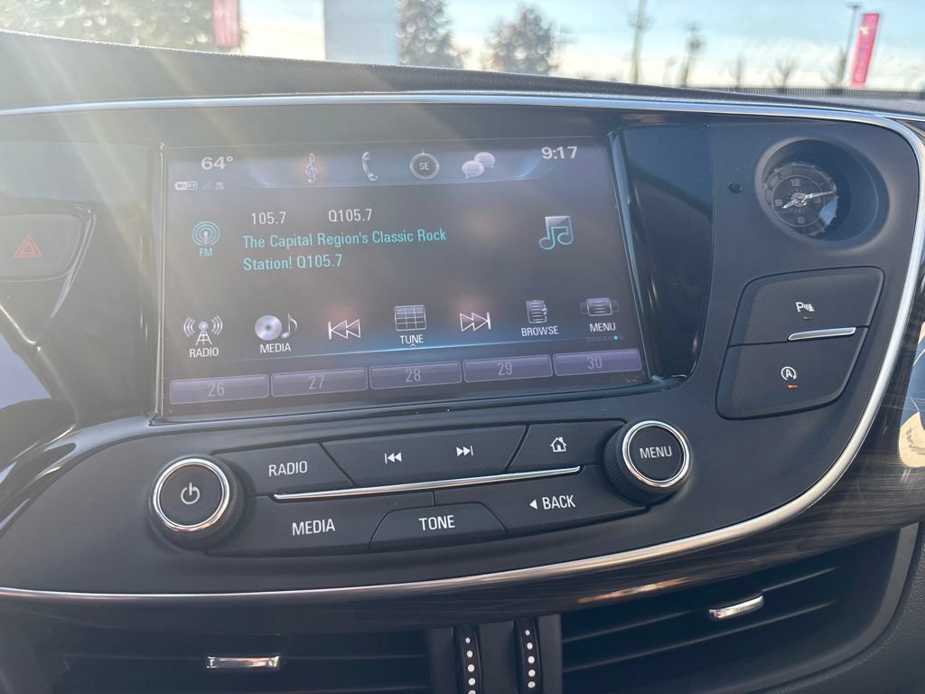 Used 2020 Buick Envision Essence w/ Experience Buick Package AWD/4WD image 19