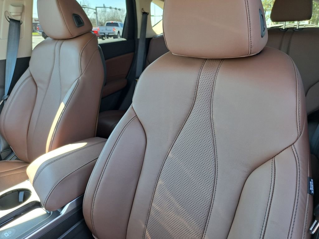 Certified 2025 Acura RDX w/ Technology Package image 18