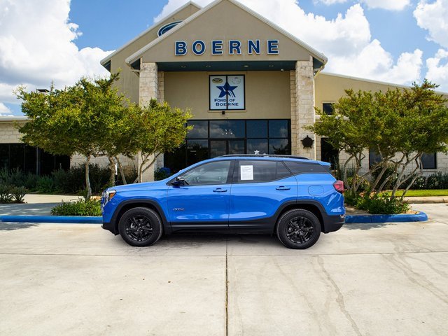 Used 2024 GMC Terrain AT4 w/ Infotainment Package II image 2