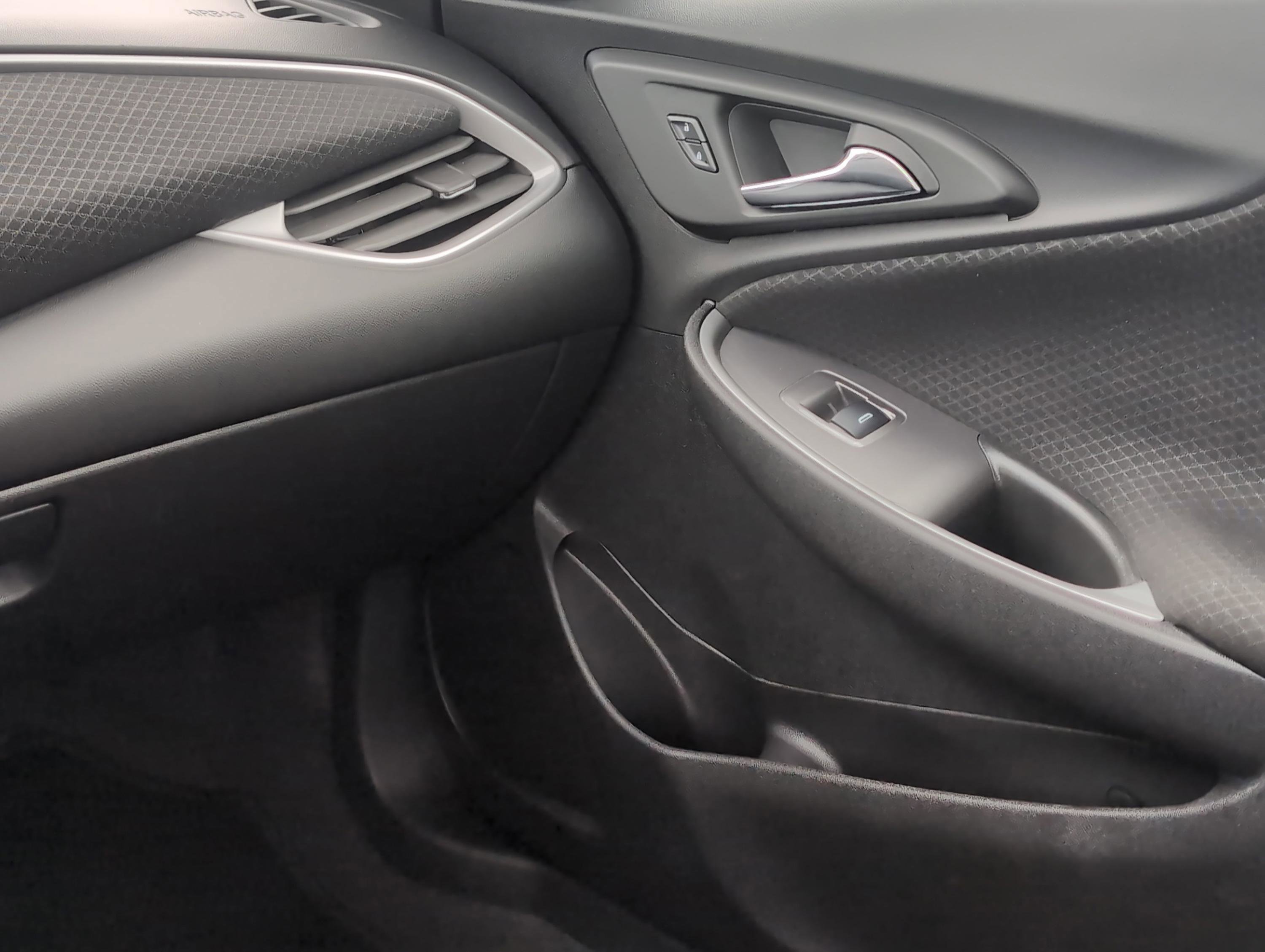 Used 2025 Chevrolet Malibu LT image 19