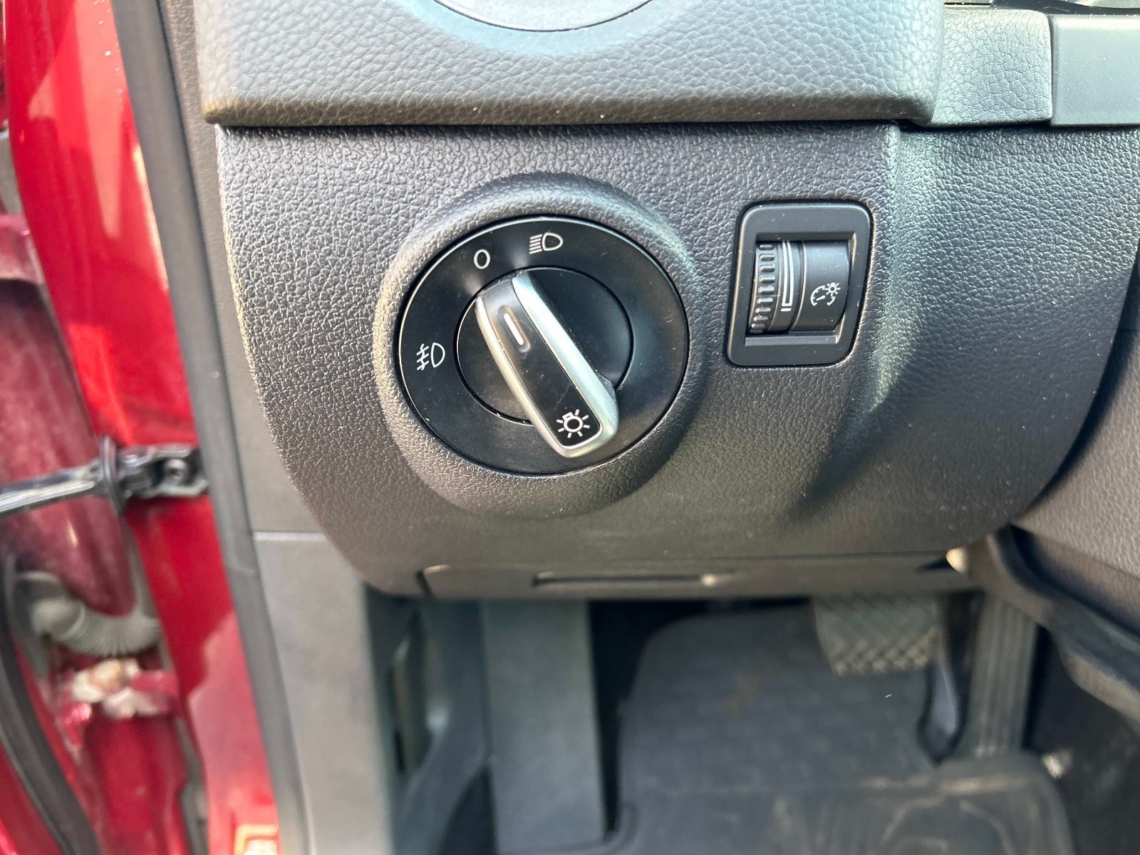Used 2012 Volkswagen Tiguan S AWD/4WD image 18
