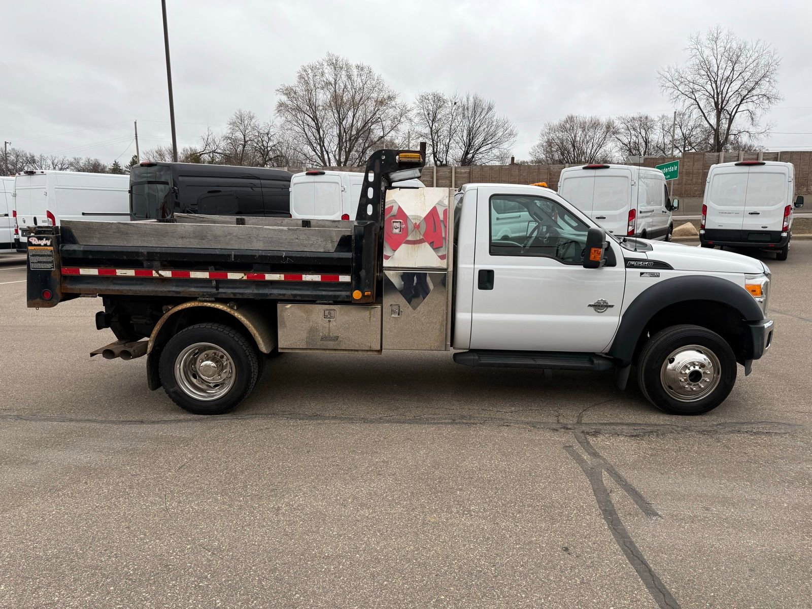 Used 2016 Ford F550 4x4 Regular Cab Super Duty image 12