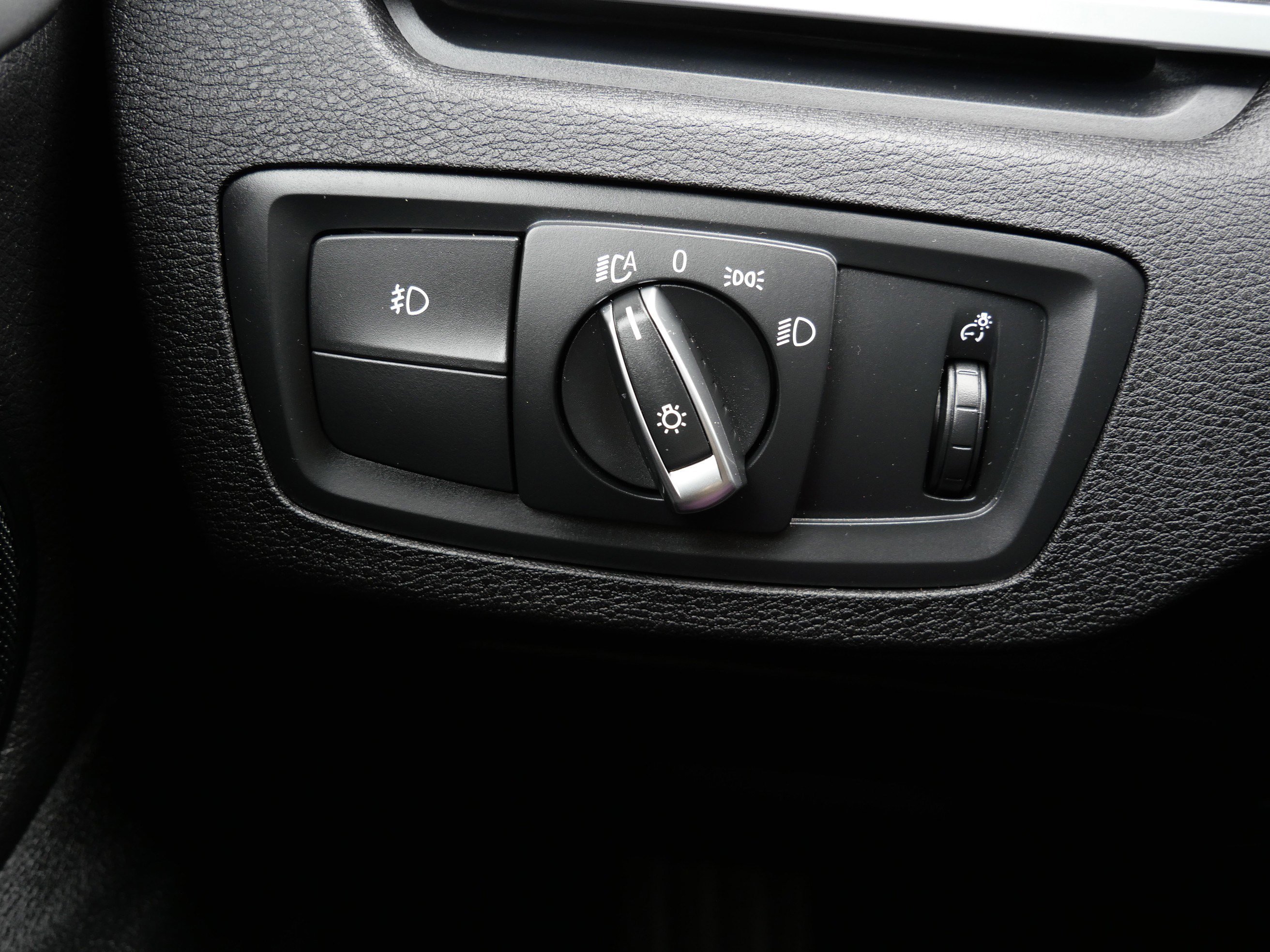 Used 2019 BMW X1 xDrive28i w/ Convenience Package image 26