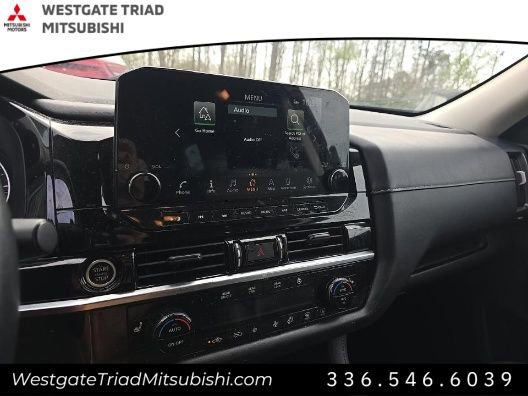 Used 2022 Nissan Pathfinder SL w/ Cargo Package AWD/4WD image 13