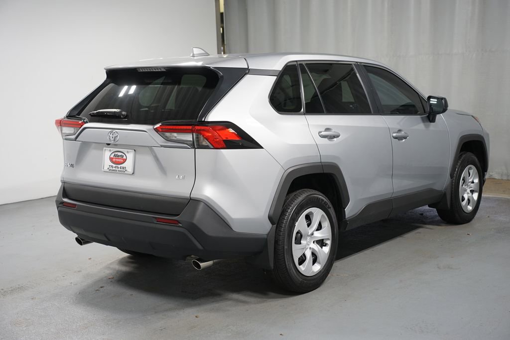 Used 2024 Toyota RAV4 LE image 8