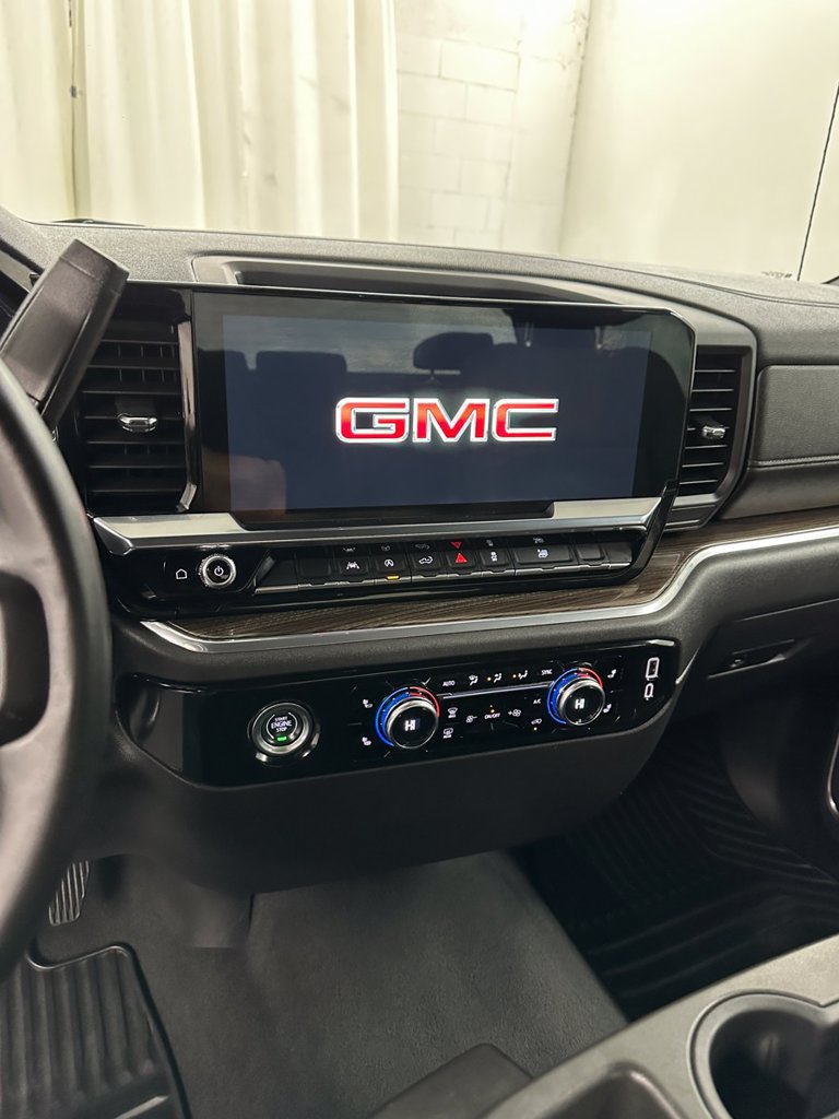 Used 2023 GMC Sierra 1500 Elevation AWD/4WD image 19