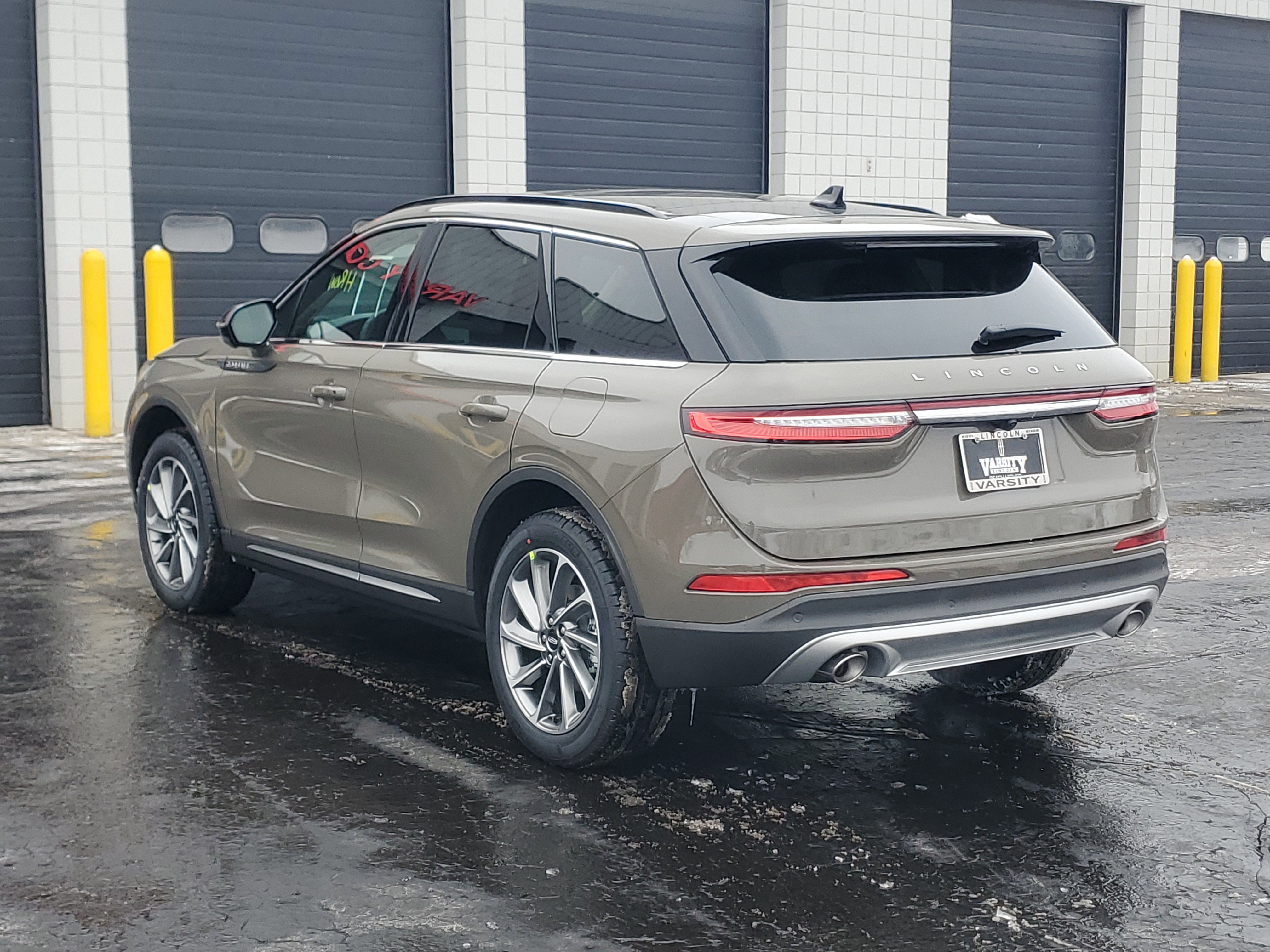 New 2026 Lincoln Corsair Premiere image 3