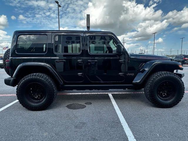 Used 2023 Jeep Wrangler Unlimited Rubicon w/ LED Lighting Group AWD/4WD image 6