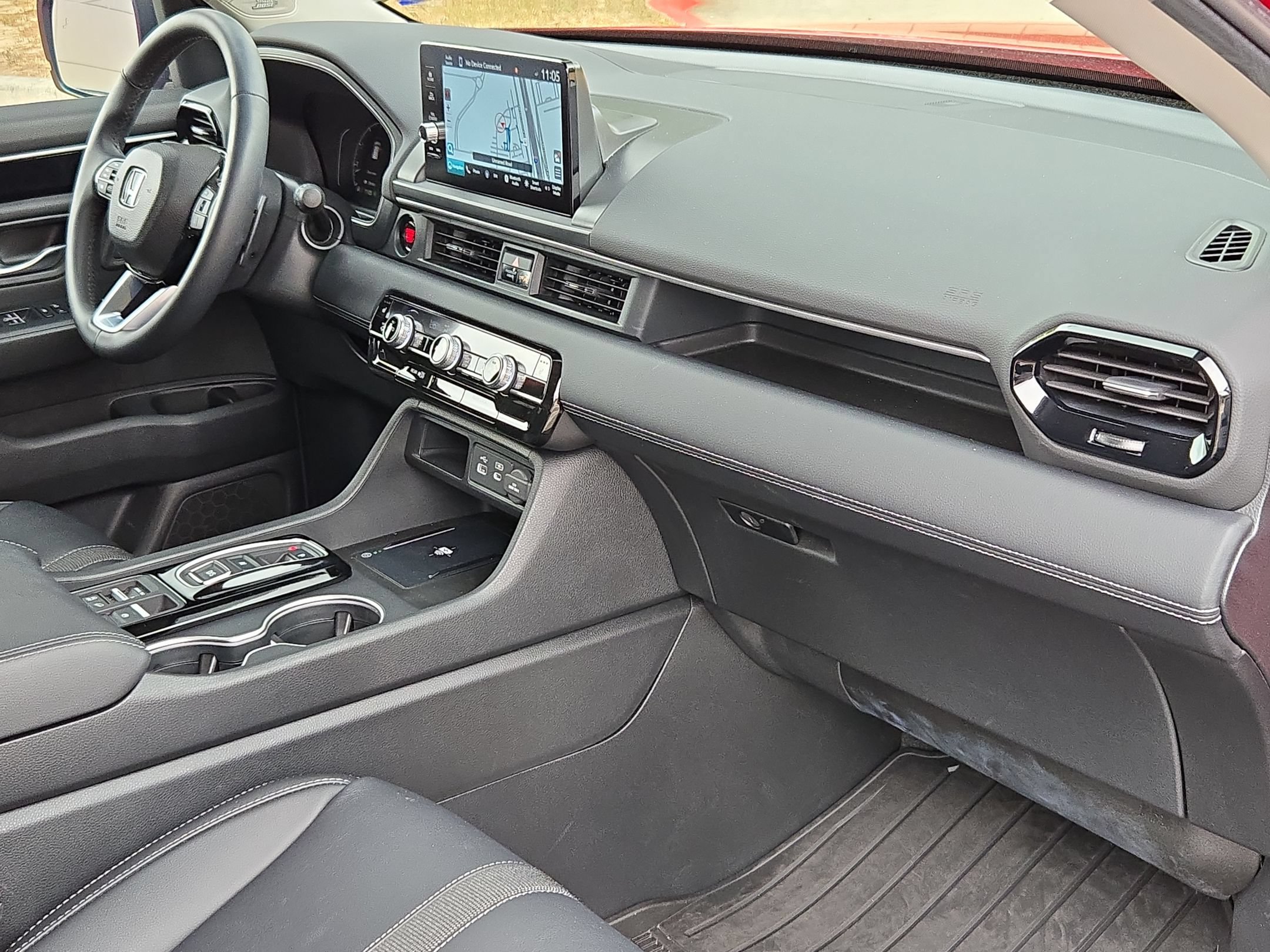Certified 2024 Honda Pilot Touring image 28