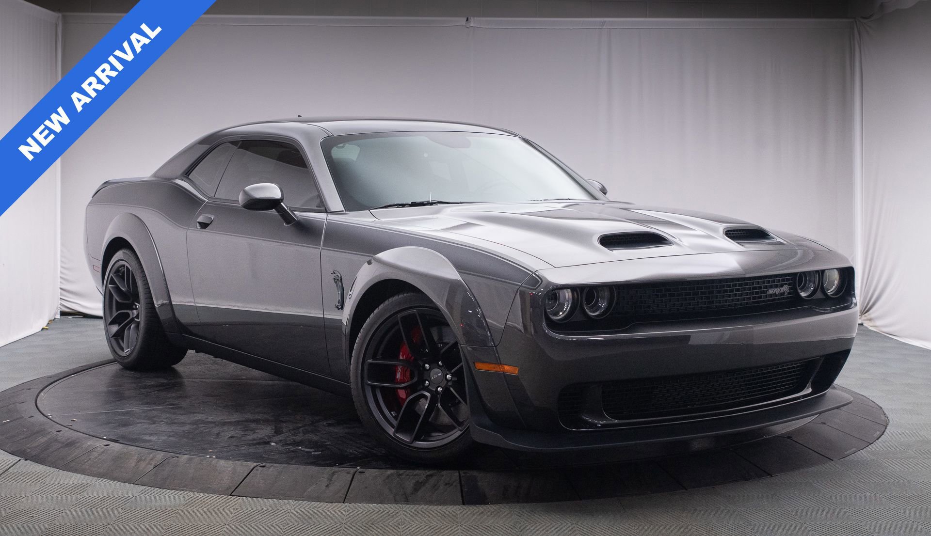 Used 2023 Dodge Challenger SRT Hellcat image 1