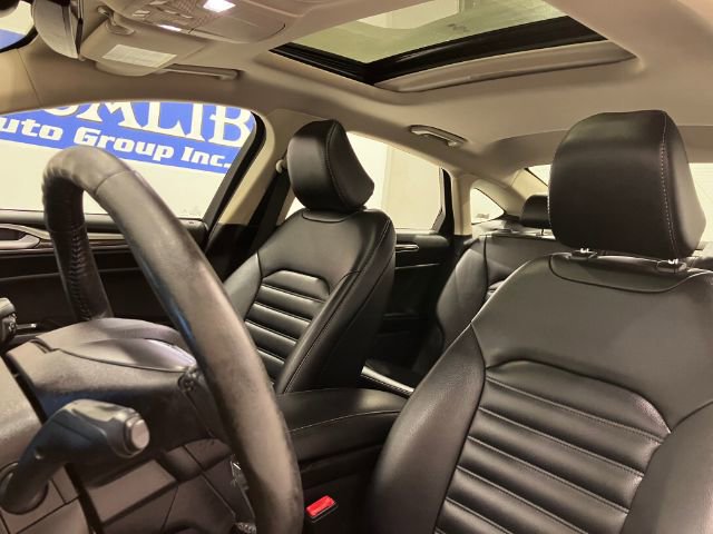 Used 2020 Ford Fusion SEL image 32