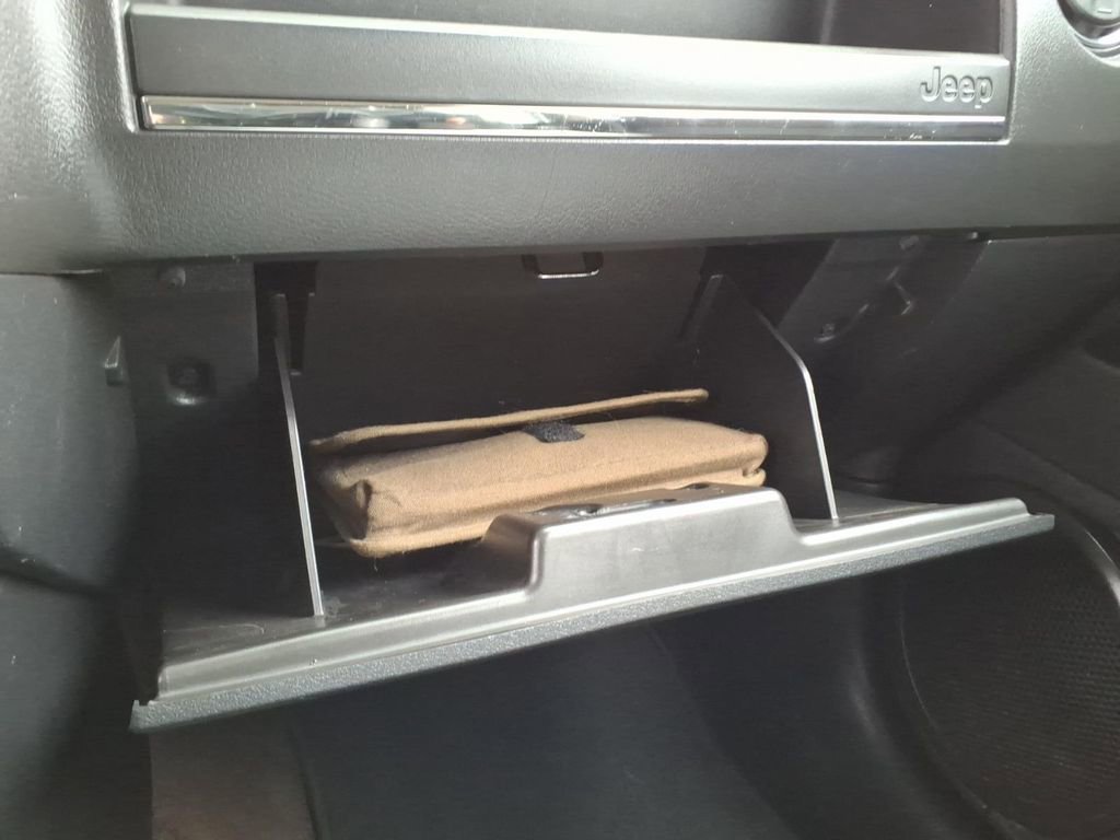 Used 2015 Jeep Patriot Latitude w/ Sun/Sound Group image 30