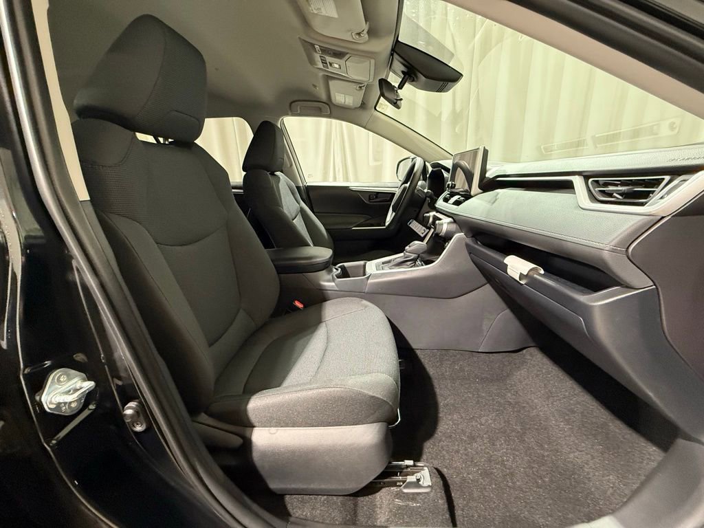 New 2025 Toyota RAV4 LE image 21