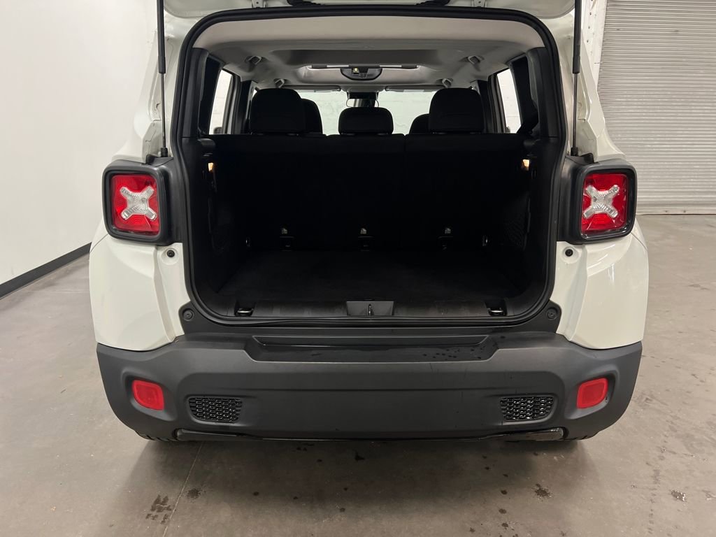 Used 2017 Jeep Renegade Altitude image 25