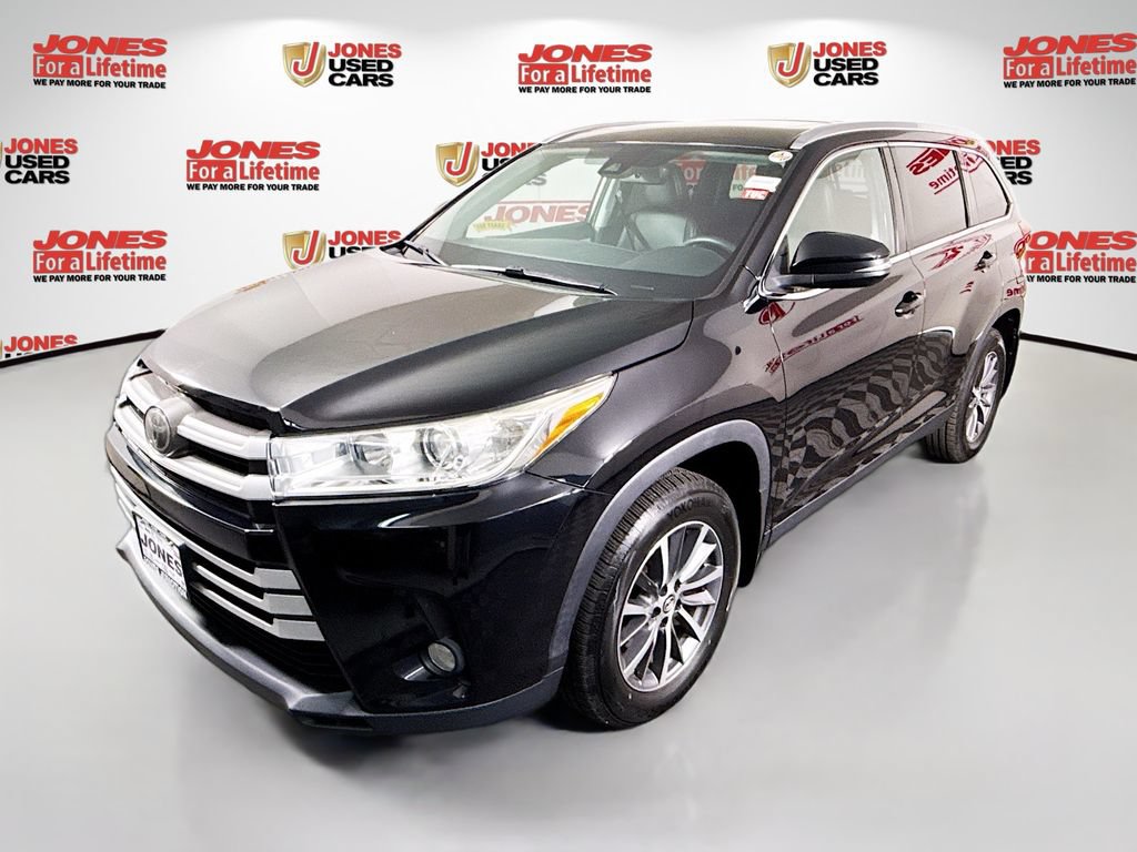 Certified 2019 Toyota Highlander XLE AWD/4WD image 15