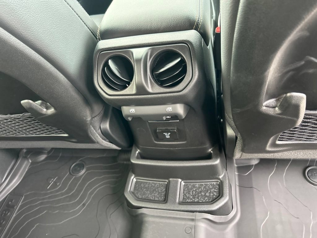 Certified 2025 Jeep Wrangler Unlimited Sahara AWD/4WD image 28