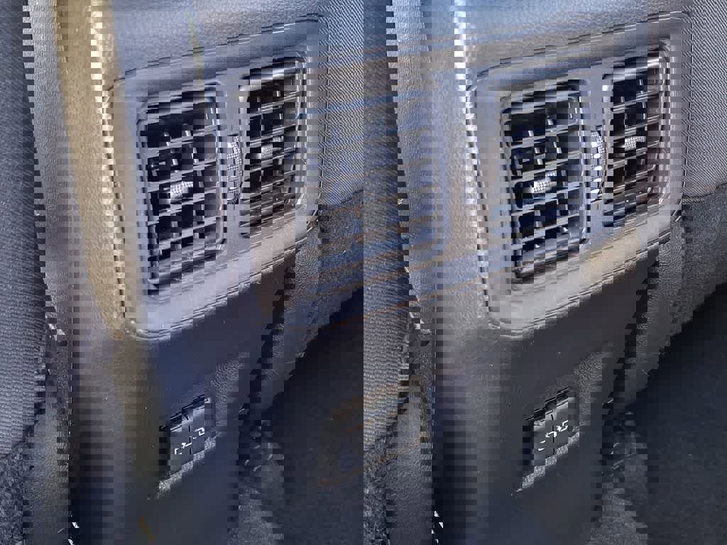 Used 2024 Toyota RAV4 XLE image 26